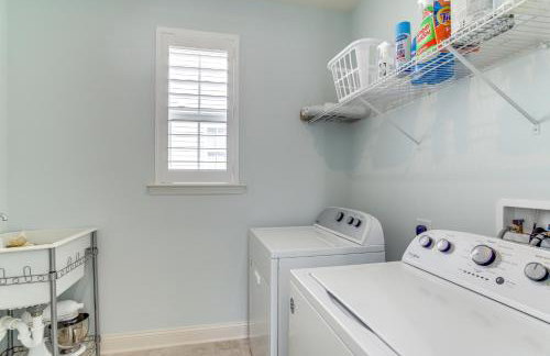 Modern and Spacious Home with Pool in Ocean View! - Foto 32