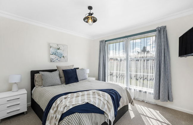 The House of Hazel - Photo 2