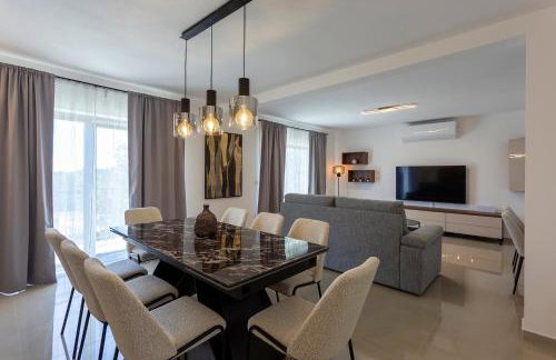 Luxurious new apartment with pool - Foto 27