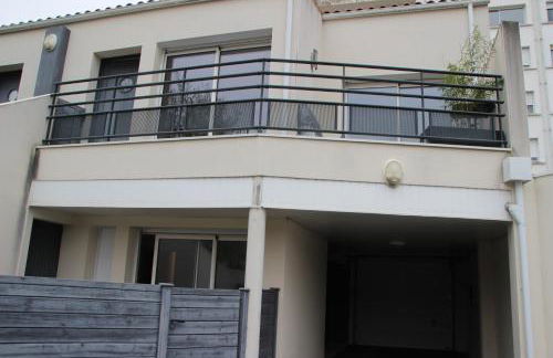 Appartement lumineux Parking privé Terrasse 2 Vélos - Foto 6