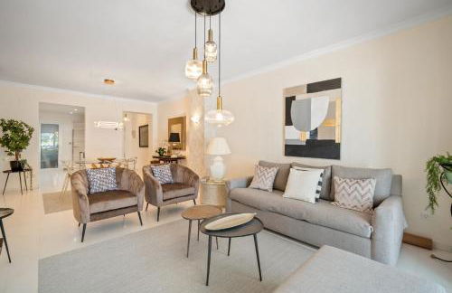 Apartamento de 2 dormitorios en Las Gaviotas - Puerto Banús - Photo 2