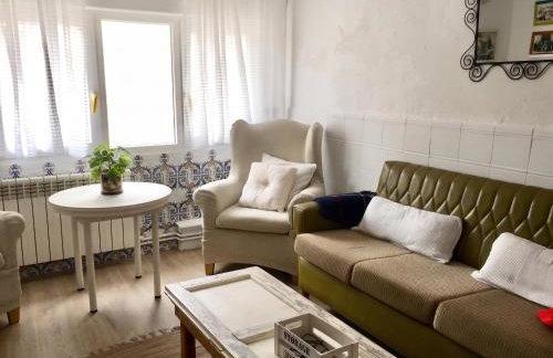 Charming House in El Poyo del Cid with Garden and Terrace - Foto 3