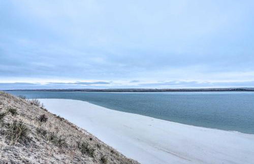 Lake McConaughy Getaway with Patio - Walk to Beach - Foto 24