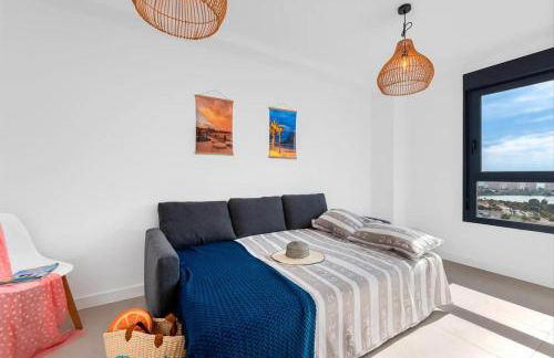 Apartamento H&M con Padel, Piscina y vistas al mar - Photo 10