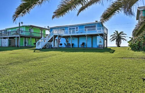 Oceanfront Sargent Beach Home with Dock! - Foto 26