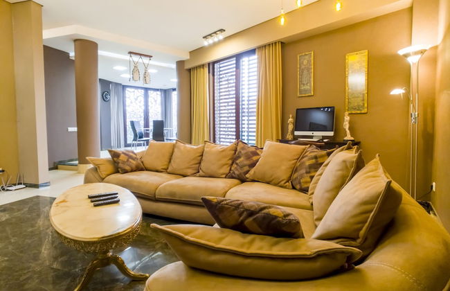 Tbilisi Core: Leo - Photo 29