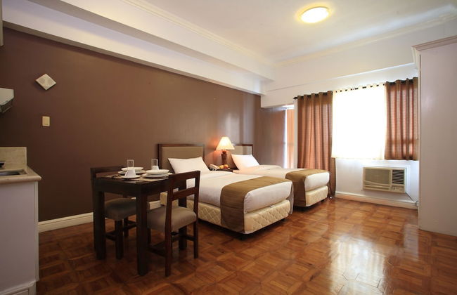 BSA Suites Makati - Foto 17