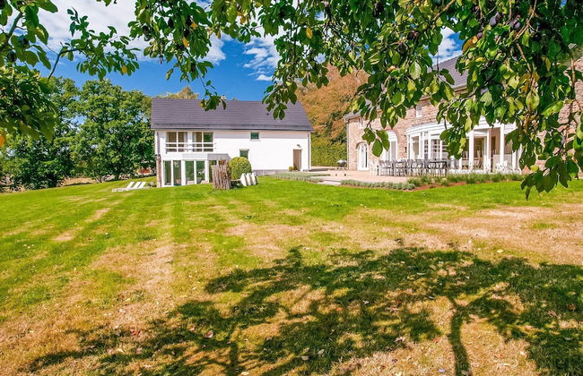 Luxurious Villa With Pool and Sauna, and Very Suitable for Culinary Workshops - Foto 51