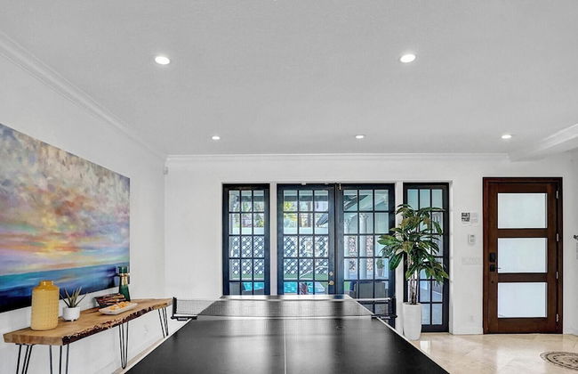 Amazing 7 BR Villa With Heated Pool Near the Beach - Photo 75