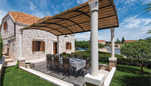 Three-Bedroom Holiday Home In Loviste - Foto 5