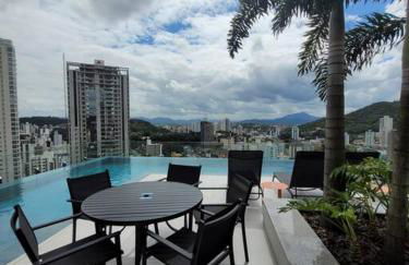 Cosmopolitan 2007 - Apto 800m da Vila Germânica Oktoberfest - Foto 46