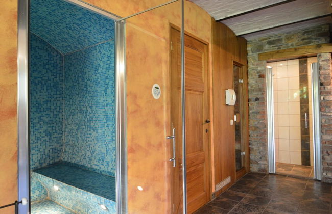 Well Kept Gite, Short Distance From the River and Forest - Foto 14