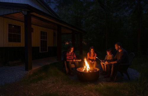 Pole Barn - Rustic 1BR Family Retreat with Open Views - Foto 45