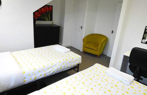 Make yourself at home! Large Rooms, Comfy - Foto 5