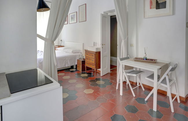 Charming Colosseum - Photo 6