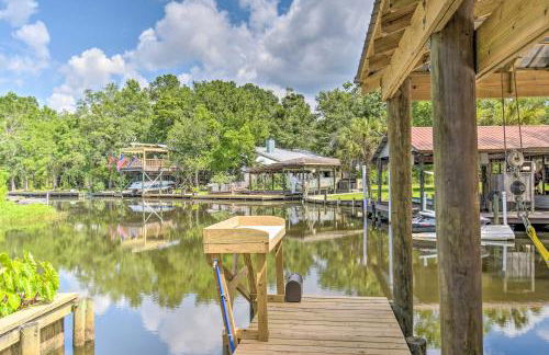 Riverside New Magnolia Springs Home with Dock, Beach - Foto 1