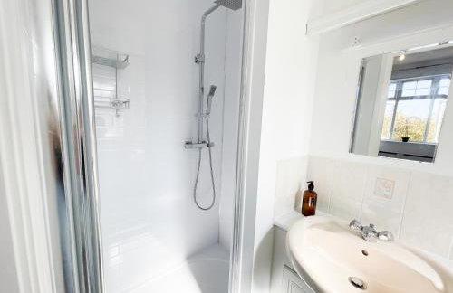 Opulent 5 bedroom Retreat with Hot tub and Entertainment - Foto 44