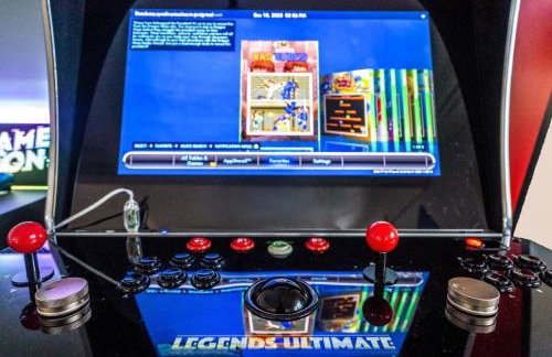 Heated Pool Villa with Mini Golf & Game Room Fort Lauderdale - Foto 7