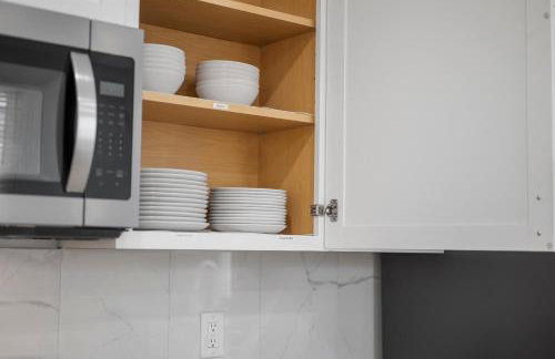 Pittsburgh Spacious and Modern Three Bedroom Apartment with Free Parking - Foto 9