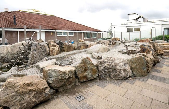 Chalet in Oostkapelle Near Beach & Pool - Photo 31