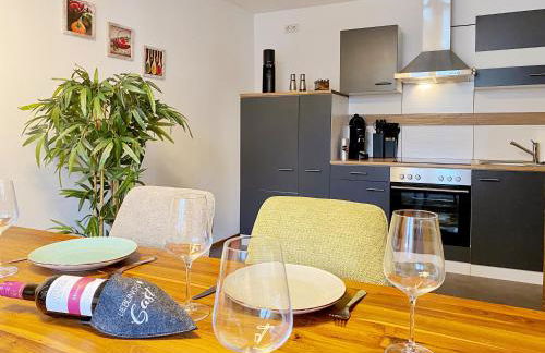 'GoldPath' FeWo - Comfort - Central - Balkon - Tiefgarage - Photo 1