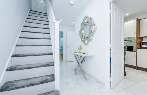 LUXURY 3 BEDROOM HOUSE Close to Manchester Center - Foto 54