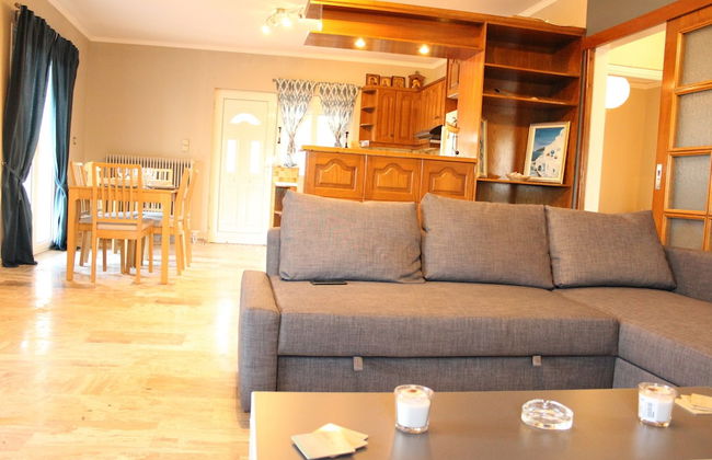 The House of Travelers - Photo 7