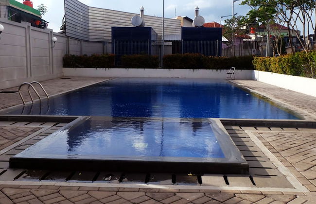 Homey And Comfortable 2Br Tifolia Apartment - Photo 16