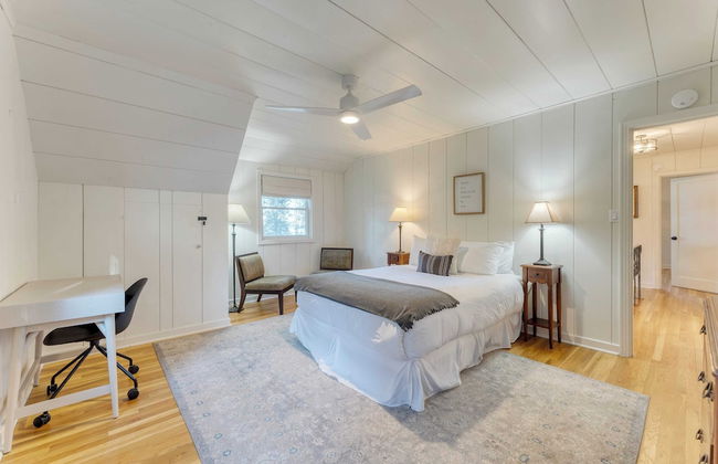 West Shore Lake House by Avantstay Ski Cabin w/ Backyard Sledding Hill! - Photo 25