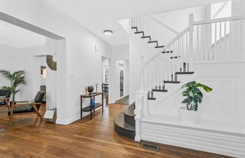 Classic 7BR CWE Home 3rd Floor Suite ABODEbucks - Foto 7