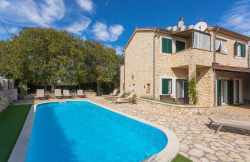 Kalpić Rusticus - Photo 1