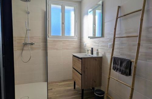 Gîte spacieux pour 10 pers. avec grand jardin à Tence - FR-1-582-528 - Foto 16