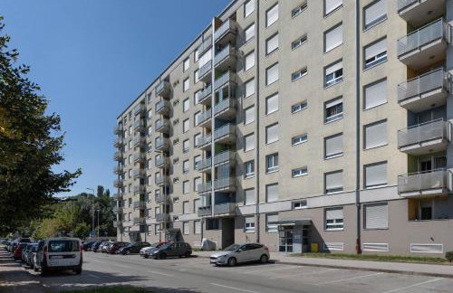 Sunny 1BDR with Balcony & Parking - Photo 46