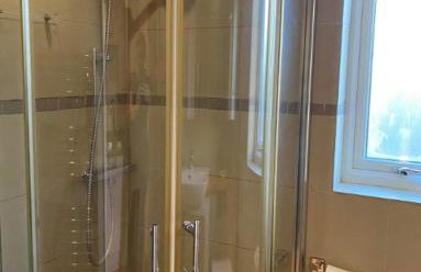 Stunning Studio1, Banstead with free off st parking - Foto 13