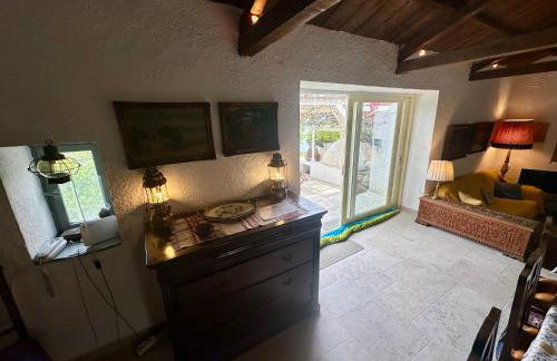 KIVERI 1876 traditional seafront cottage - Photo 32