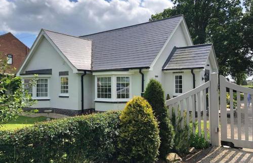 Spacious, Modern Bungalow - Foto 1