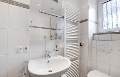 Rotes Haus über den Weinbergen - Foto 24