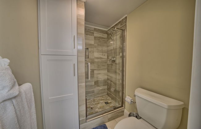 Astonishing Oceanfront Condo with Oversized Balcony to Enjoy Amazing Gulf View - Unit 0204 by RedAwning - Foto 40