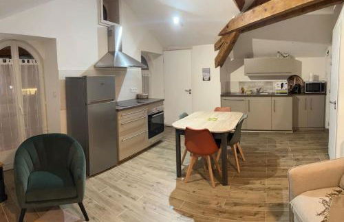 Très beau F2 au cœur du village - Foto 5