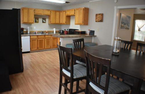 Cozy Coastal Getaway - Foto 13