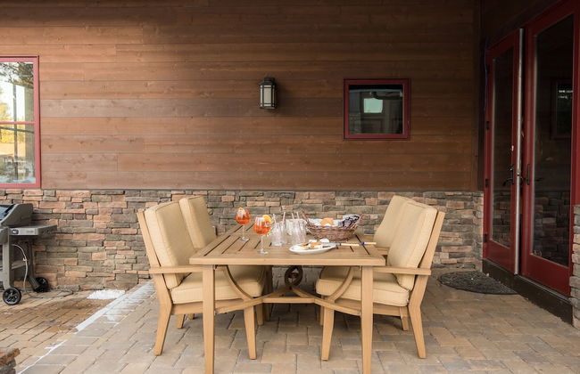 Maple by Avantstay Modern Mountain Home w Cozy Fire Pit 15 Mins frm Northstar - Photo 26