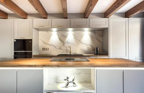 Résidence 90 m2 lumineuse - cour intérieure alsacienne, balcon & parking - Foto 1