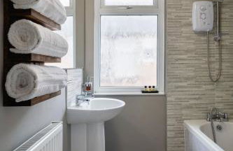 The Willow, Stylish & Central Home with Parking - Foto 3