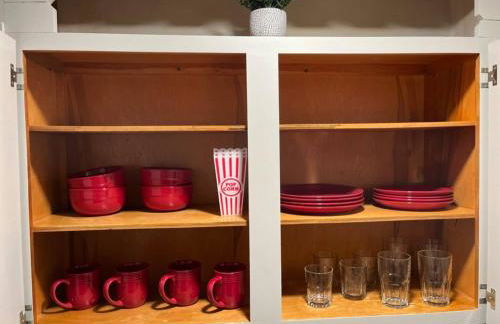 HotTub, King & PoolTable~East Wichita - Foto 20