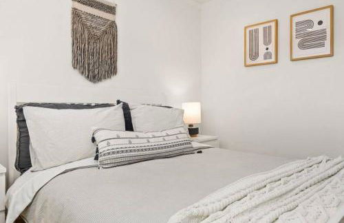 Goode HOMES Stunning Home w/ Beautiful Backyard - Foto 6