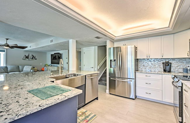 Coastal Surfside Swank by Beachside Management - Foto 6