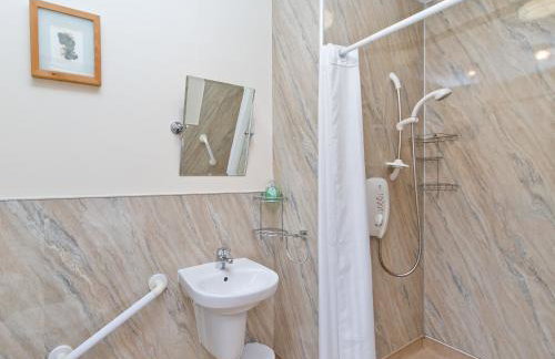 Loch Duich Cottage - Photo 11