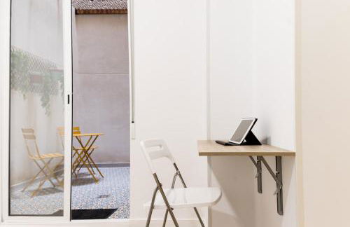 Moonkey - Apto. Albéniz, con acogedor patio - Photo 18