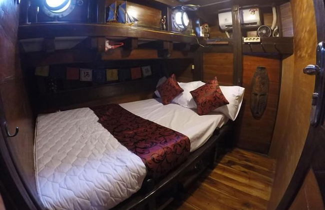 Komodo Pirate Boat - Phinisi Liveaboard - Foto 13