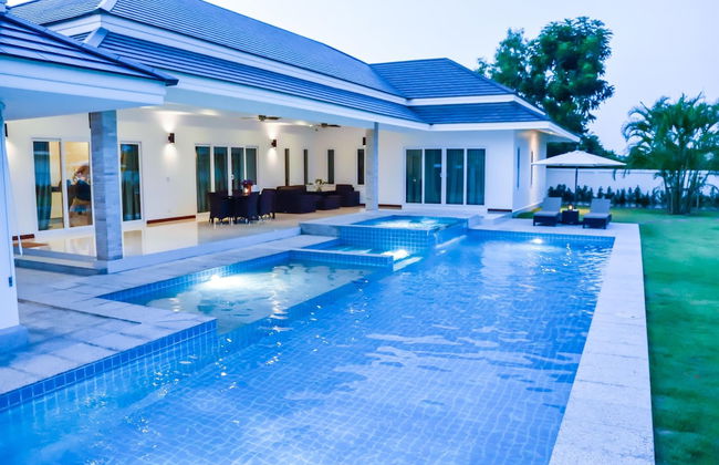 Tulip House Pool Villa Hua Hin - Foto 1